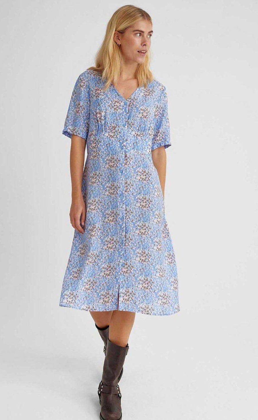 FreeQuent Freequent Dress - Carey - Chambray Blue W. Navy | Dresses