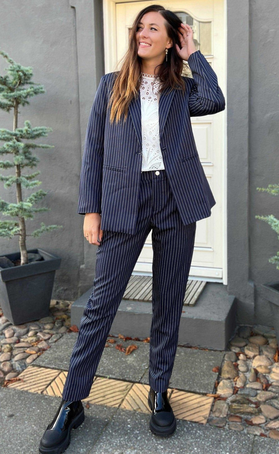 INA Copenhagen Ina Copenhagen Blazer - Zoey - Navy Pinstripe | Blazers & Down Jackets