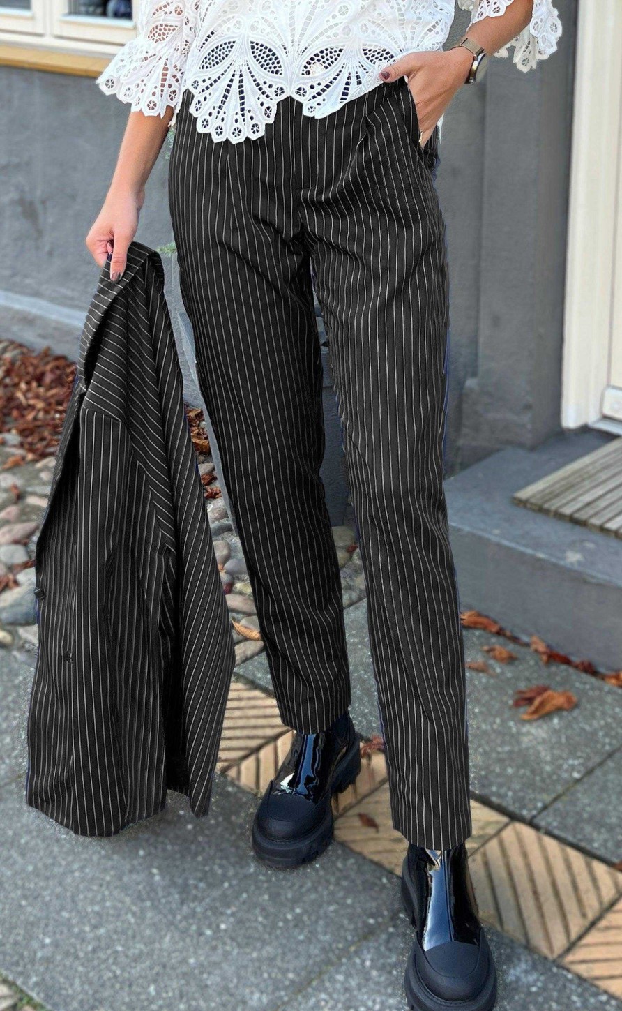 INA Copenhagen Ina Copenhagen Trousers - Zoey Straight - Black Pinstripe | Trousers & Jeans