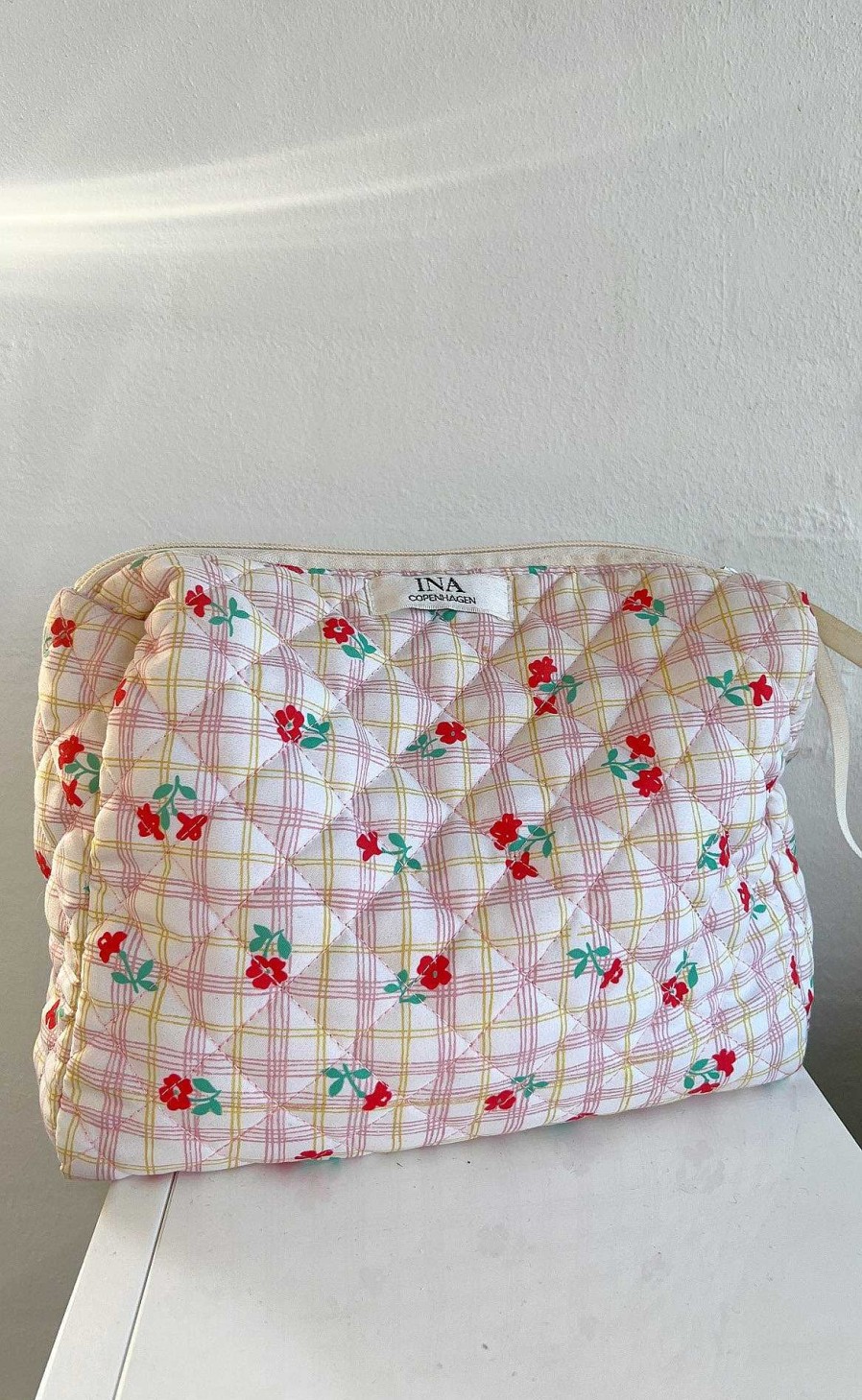 INA Copenhagen Ina Copenhagen Makeup Bag - Sandra - Checkered Flower | Bags