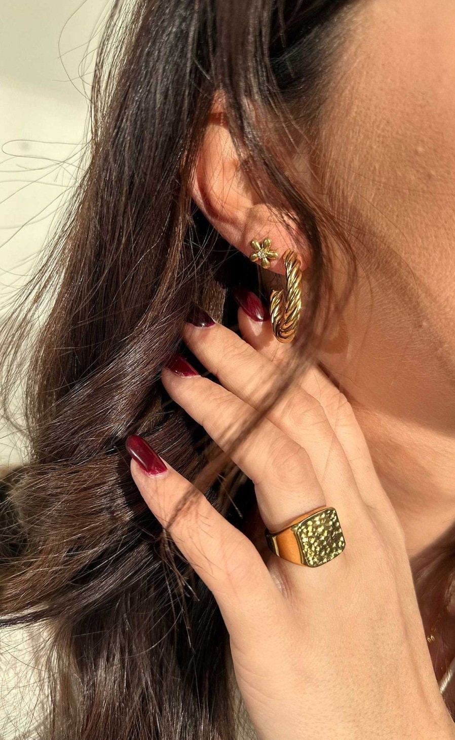 Smykkeli Copenhagen Sykkeli Copenhagen Earrings - Taiwan Twisted Hoops - Gold | Jewelry