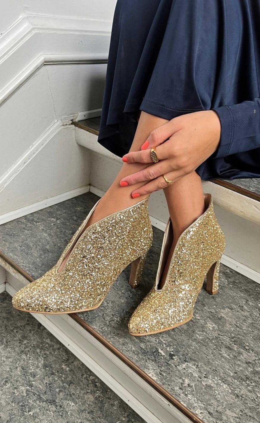 Copenhagen Shoes Copenhagen Shoes Stovler - Sus - Gold Glitter | Shoes, Boots & Sandals