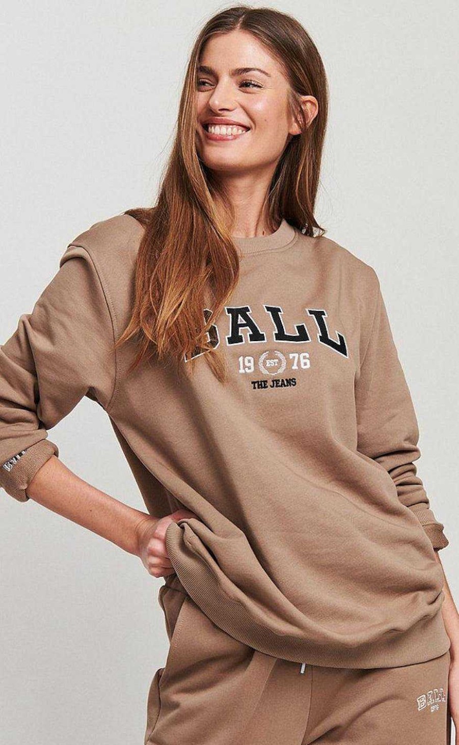 BALL Original Ball Original Sweatshirt - L. Taylor - Mocha | Knitwear & Sweat