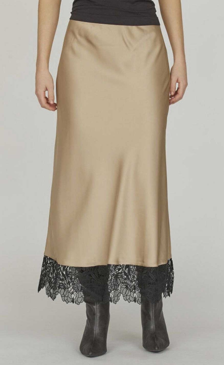 LOVEu0026DIVINE Love & Divine Skirt - Love1118 - Beige/Black | Skirts