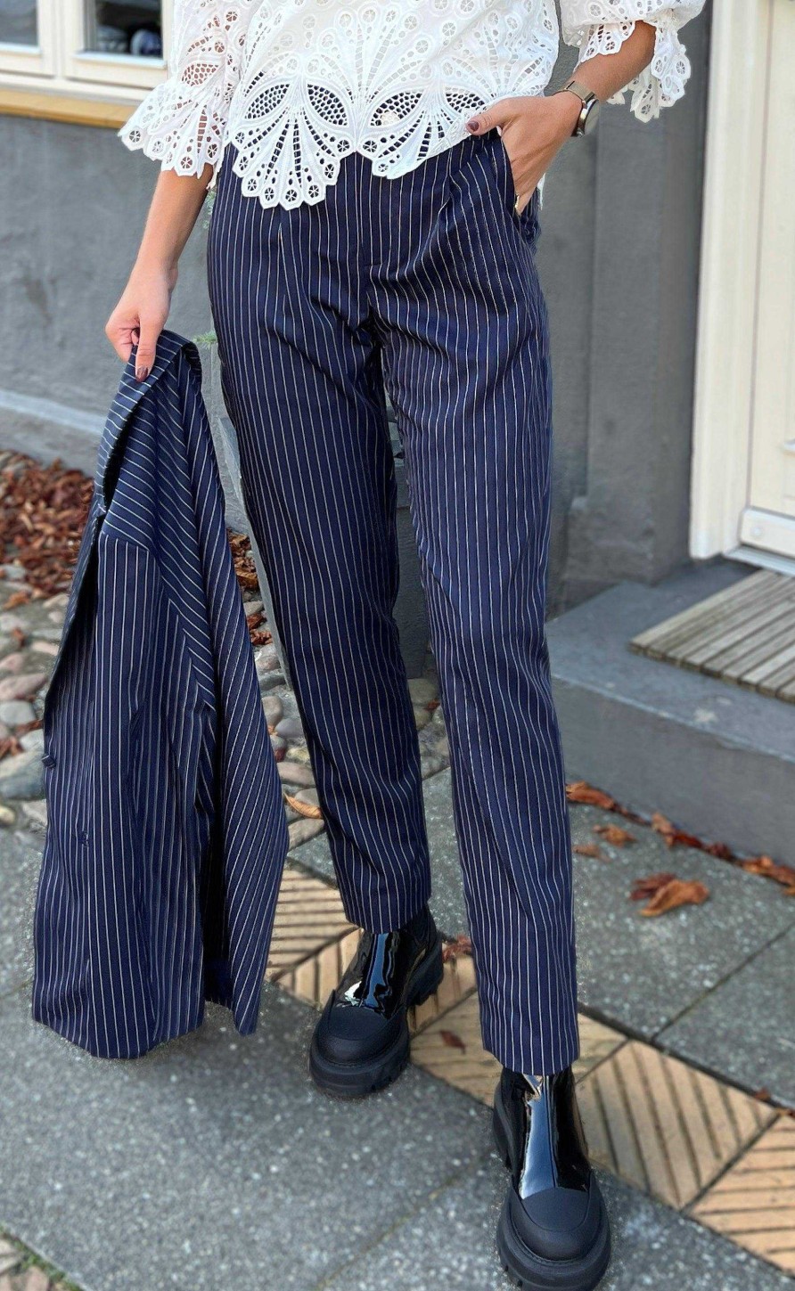 INA Copenhagen Ina Copenhagen Trousers - Zoey Straight - Navy Pinstripe | Trousers & Jeans